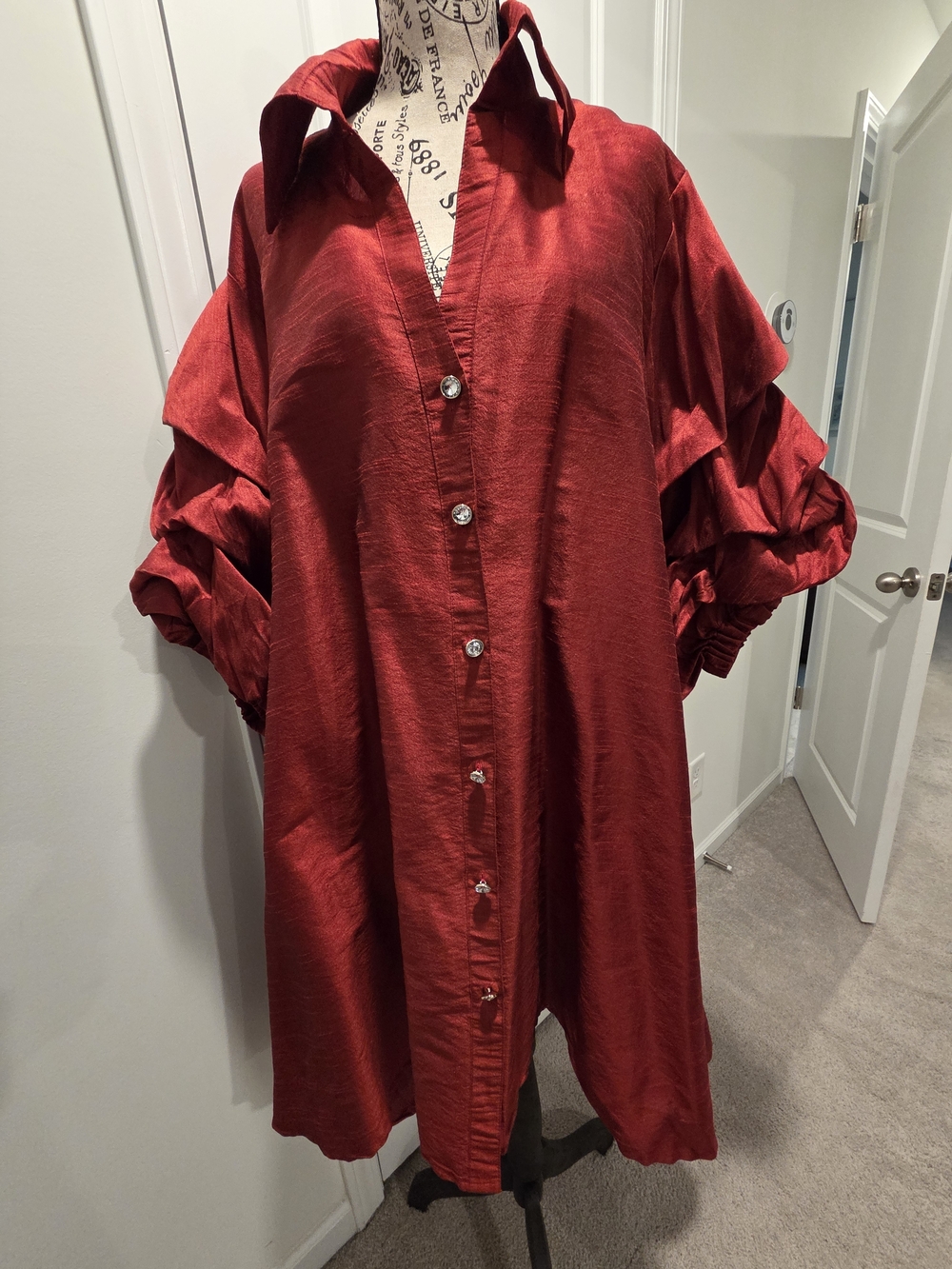 Women’s High-Low Button-Front Swing Dress in Deep Red
